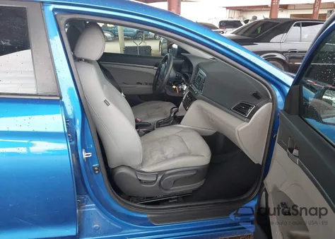 2017 Hyundai Elantra Se z USA, uszkodzony, nr VIN KMHD74LF9HU086400